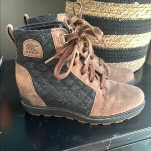 Sorel Evie II Lace Up Boots
